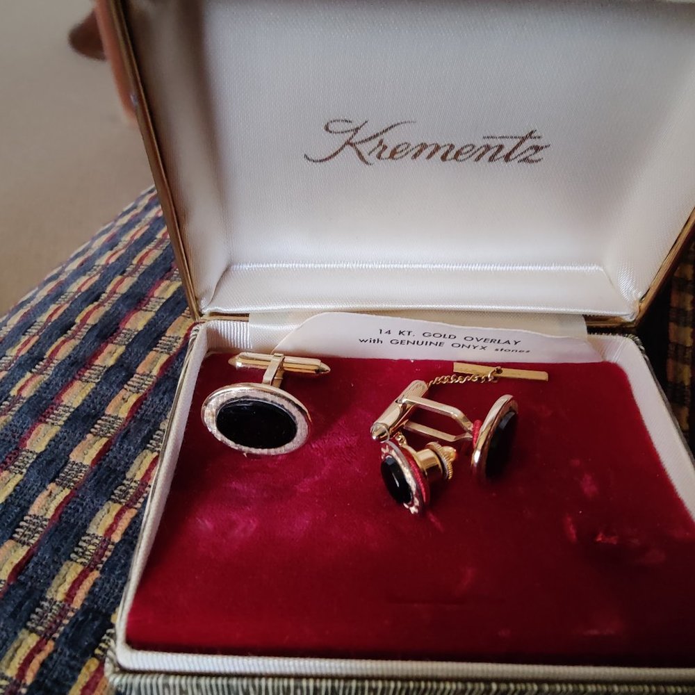 cufflinks and tie pin